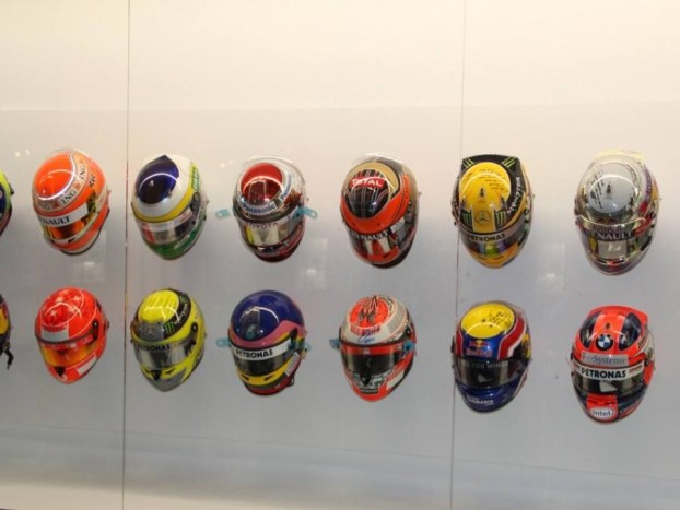 F1: Alonso sisakot, Grosjean kesztyűt gyűjt 6