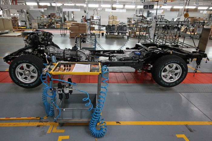 Így fest egy Steed meztelenül