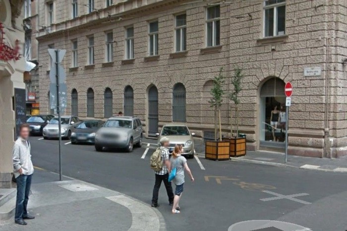 Tíz logikai bukfenc a KRESZ-ben 8 | Vezess Behajtani tilos, kivéve a gyevi biciklist