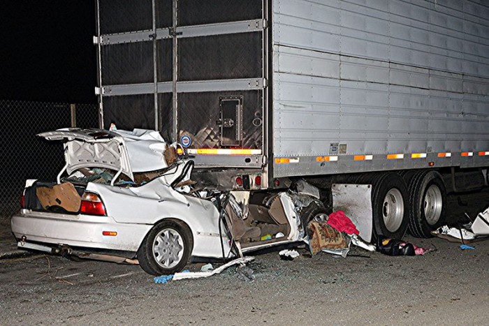 Válás helyett a kamion alá hajtott 6 | Vezess Válás helyett a kamion alá hajtott 6