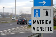 Február végéig ráér megvenni a megyei matricákat 16