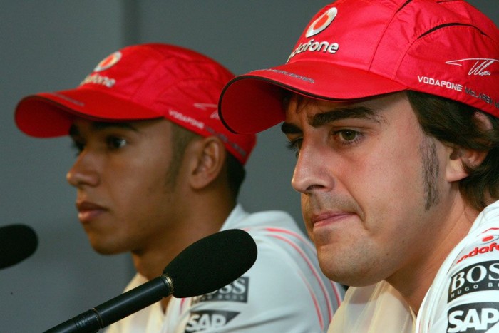 F1: Alonso és Dennis már túllépett 2007-en 6 | Vezess F1: Alonso és Dennis már túllépett 2007-en 6