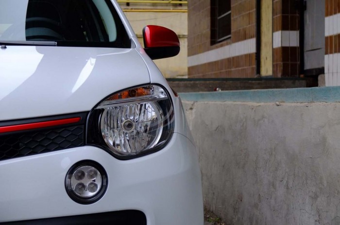 Az új Twingo turbóval az igazi 3 Nappali LED menetfényei külön lámpafészket kaptak, a stílussal nincs probléma a harmadik Twingo esetén