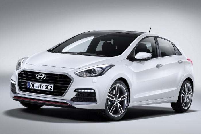 Hyundai i30 Turbo. Öt ajtóval is kapható.