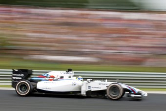 F1: A Williams nyúlta le a Toro Rosso-főnököt