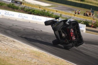 Grosjean James Bond üzemmódba kapcsolt