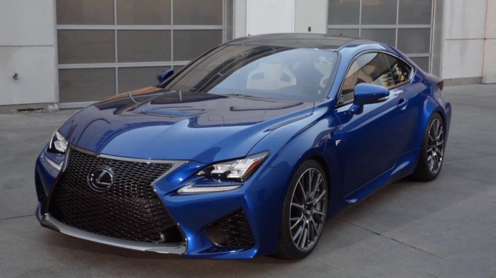 Ezer lóerős Ferrariba botlottunk a KRESZ vizsgálata közben 10 | Vezess 5.-