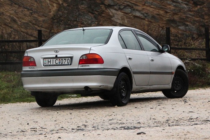 Rettenetesen unalmas innen nézve is