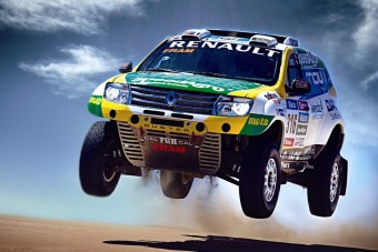 V8-as Dacia 380 lóerővel