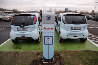 Ingyen lehet tankolni Budaörsön