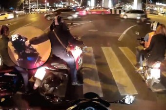 Ekkora troll robogóst még nem láttál