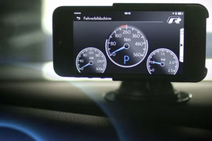 Okostelefonos versenyautó-alkalmazás a Volkswagentől
