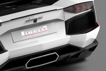 Olasz csődör a négyzeten