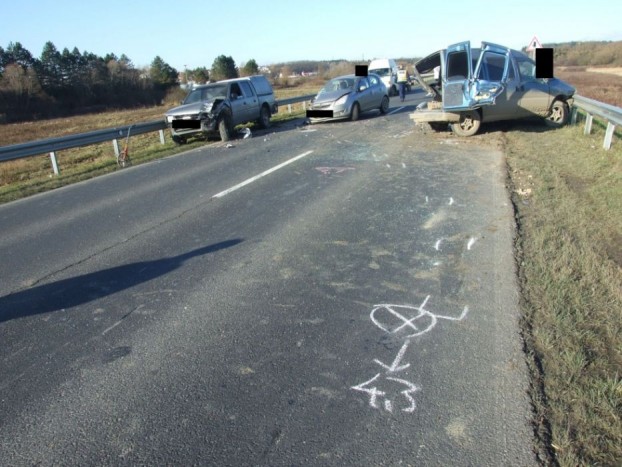 Képeken a hétvége egyik legdurvább balesete 10 | Vezess Képeken a hétvége egyik legdurvább balesete 10