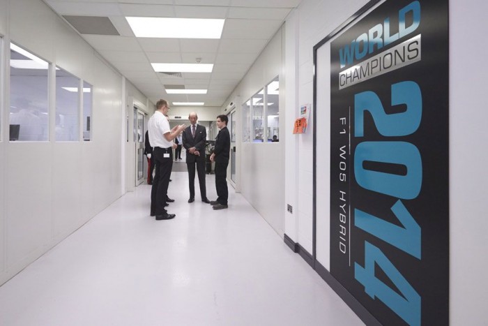 F1: Végigparázta az évet a Mercedes-főnök 4