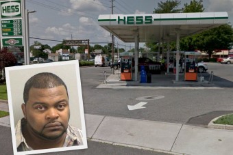 Fojtogatta, majd háromszor elgázolta élettársát