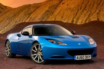 Terepjáróval újít a Lotus