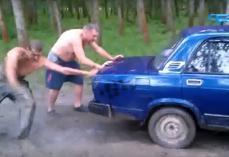 Elakadt Ladán ennyire jót ritkán röhög az ember