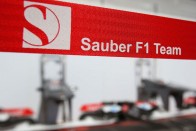 F1: Ugrásra kész a Sauber 6