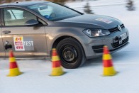 Egyre szorosabb a mezőny, a középkategóriában is akadnak igazán jó gumik