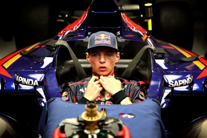 F1: Verstappen letudta a KRESZ-vizsgát 6