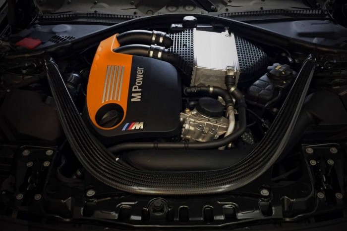 Porsche-verő szörny épült a BMW M4-ből 5