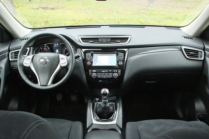 Elegáns(abb) utastér, kellemes tapintású anyagok