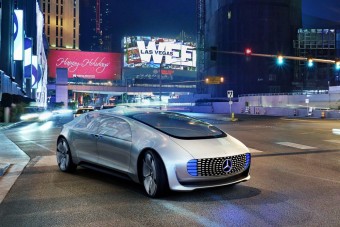 Itt a Mercedes jövő-autója! (Videó!)
