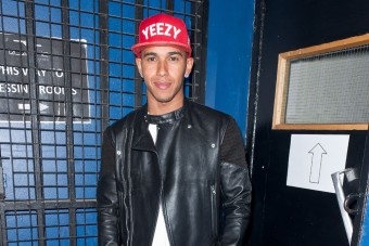 F1: A tetkóival villog Hamilton