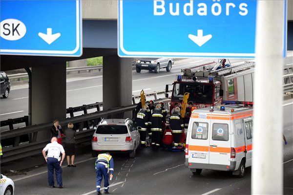 Lezárták a belső sávot, készülj a dugóra