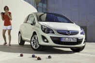 6. Opel Corsa, 1758 db. A Corsa volt a Duster legnagyobb ellenfele a magánvevők körében, az év második felében hónapokon át vezette a privátvásárlói ranglistát az olcsó SUV előtt. A modellváltás előtti típusra nagy engedményeket adott az importőr és a kereskedőhálózat