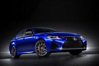 Japán válasz a BMW M5-re