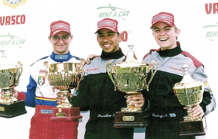 Ritka képek a születésnapos Hamiltonról 13 | Vezess Kamasz éveik során szinte állandóan egymás ellen versenyeztek jelenlegi csapattársával, Nico Rosberggel.