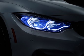 Lézerrel világít, lézerrel parkol a BMW