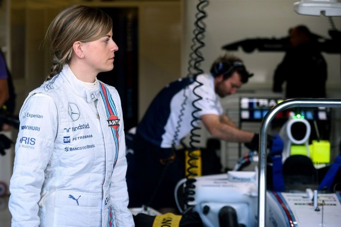 F1: A férje miatt van hátrányban a pilótanő? 4