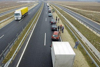 A nap képe - lezárással tiltakoztak az útdíj ellen