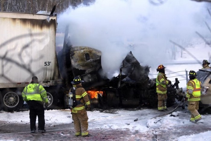 Így robban fel egy tűzijáték-szállító kamion 3