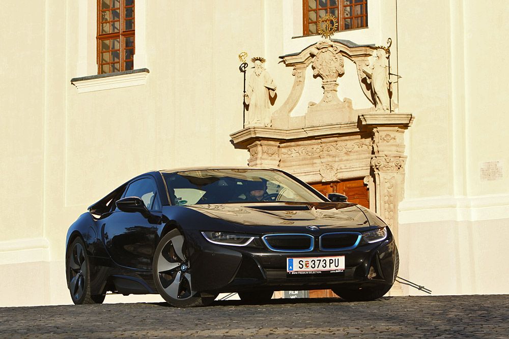 Álomautó 40 milláért: BMW i8 54