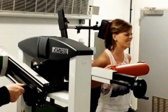 Kemény edzéssel kínozza magát az F1-es  pilótanő