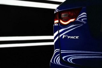 Jaguar F-Pace: jövőre jön a SUV!