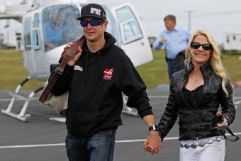 Bérgyilkosnővel élt együtt az autóversenyző