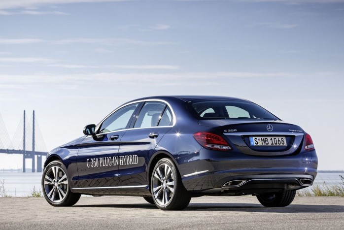 Prémium kombi 2,1 literes fogyasztással 8