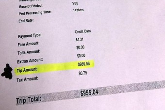 Döbbenetes borravalót kapott a taxisofőr