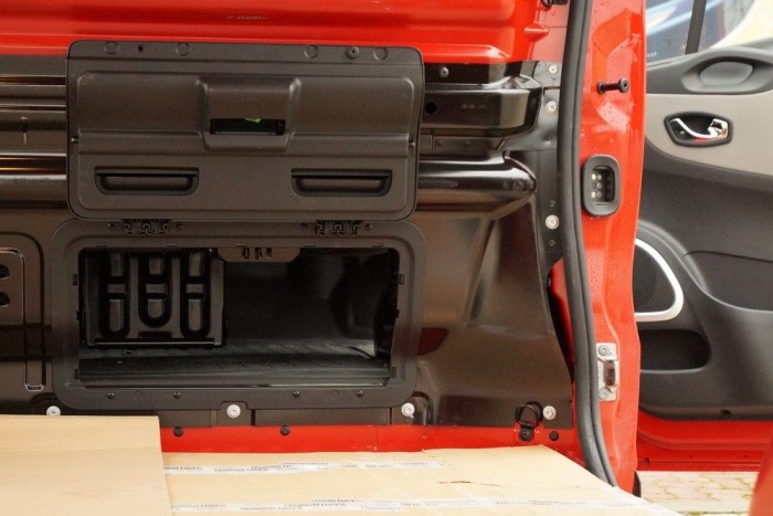 Másfél tonnát pakoltunk az új Traficba 15 | Vezess A 3,75 méternél nem hosszabb, 2,54 méternél nem rövidebb csövek, lécek alagútja