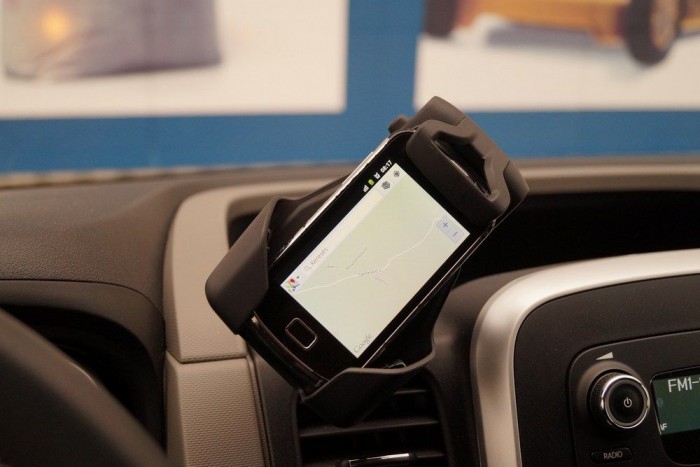 Másfél tonnát pakoltunk az új Traficba 13 | Vezess Jópofa ötlet a forgatható univerzális telefontartó