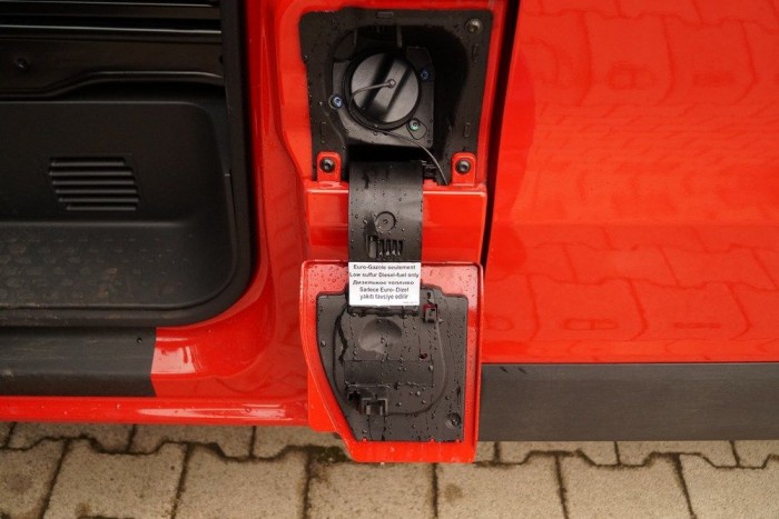 Másfél tonnát pakoltunk az új Traficba 22 | Vezess A 80 literes tankkal 1100-1200 kilométer a hatótáv