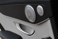 A Burmester hifi hangfalborítása ünnepi tésztaszűrő