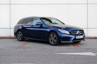 22 millióért ezt tudja ma egy kombi Mercedes