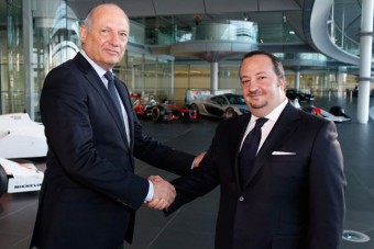 F1: Hírtévét fogott, autót mutogat a McLaren