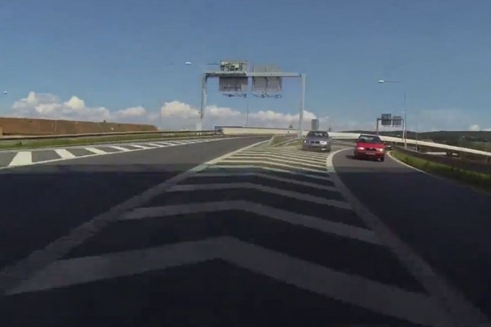 Elmebeteg gyorshajtás közúton